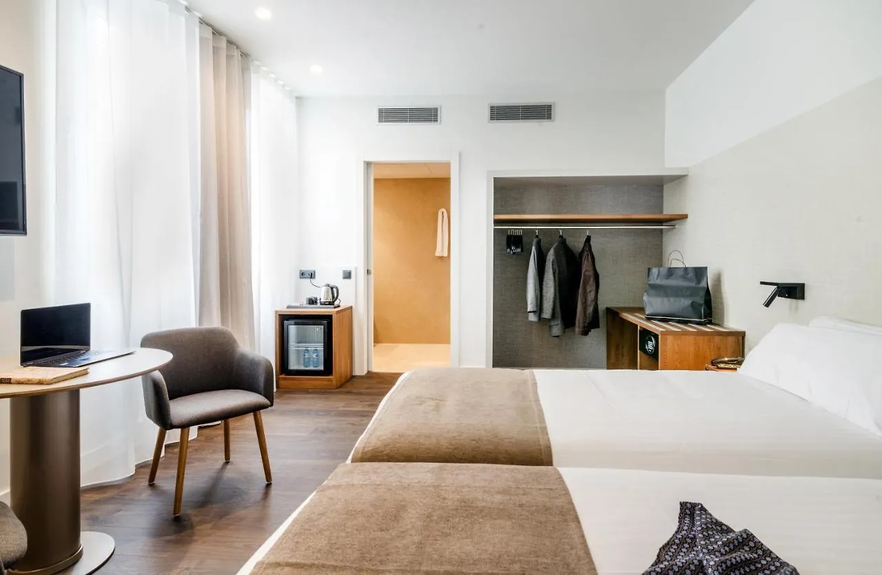 ***  Peninsular Hotel Girona Spain