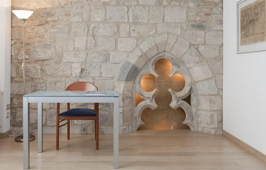 Peninsular Hotel Girona 3*,